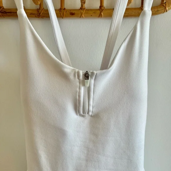 ALO Yoga Alosoft courtside tennis dress with half zip - Picture 5 of 8